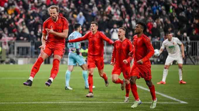 Kane phá kỷ lục ghi bàn của Haaland ở Bundesliga