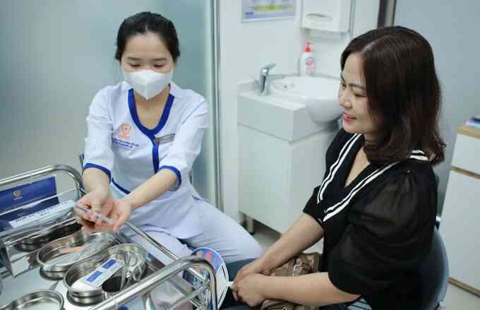 Uống cà phê có được tiêm vaccine?