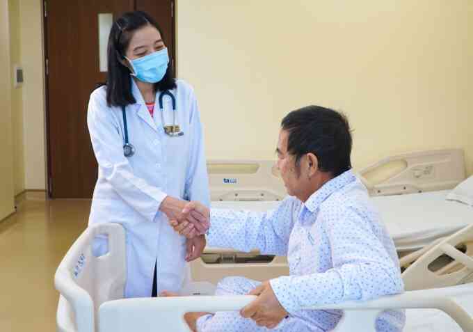 Ba lần suýt chết do vi khuẩn đường ruột tấn công van tim