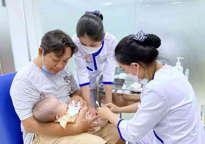 Có thể tiêm vaccine phế cầu cùng lúc 6 trong 1?