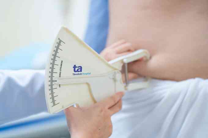 Tại sao đau nhức xương khớp khi tăng cân?