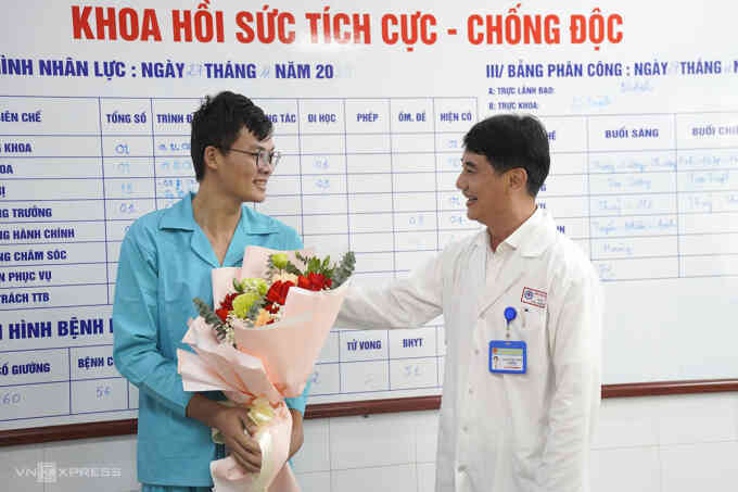 Hơn 100 giờ hồi sức cứu sống nam thanh niên ngừng tim do điện giật