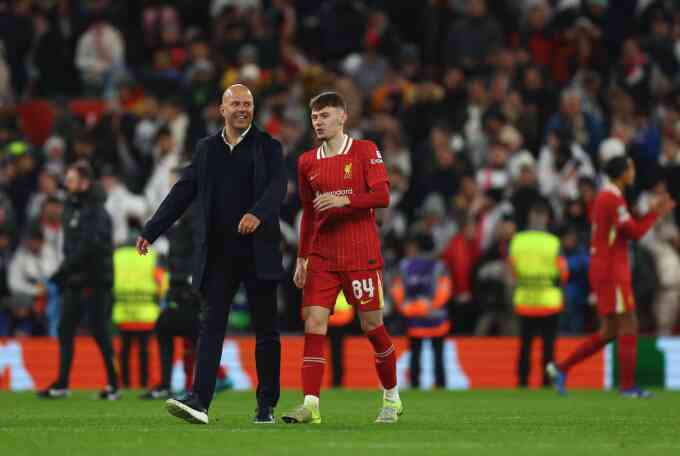 Slot mong Man City khủng hoảng đến hết trận Liverpool