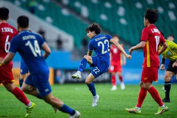 Tuyển thủ Thái Lan đối mặt án tù nếu sang Singapore đá AFF Cup 2024