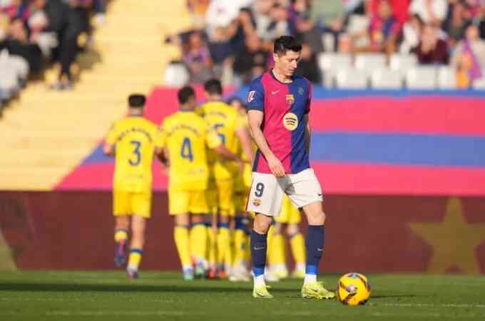 Barca thua đội đua trụ hạng La Liga