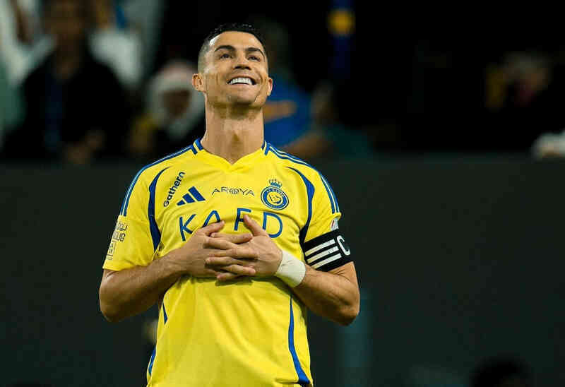 Ronaldo thăng hoa, Al Nassr phả hơi nóng vào gáy Al Hilal