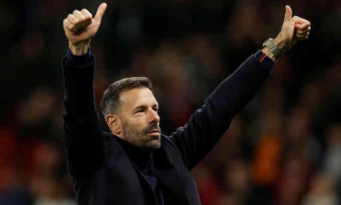 Cầu thủ Man Utd muốn Amorim giữ Van Nistelrooy