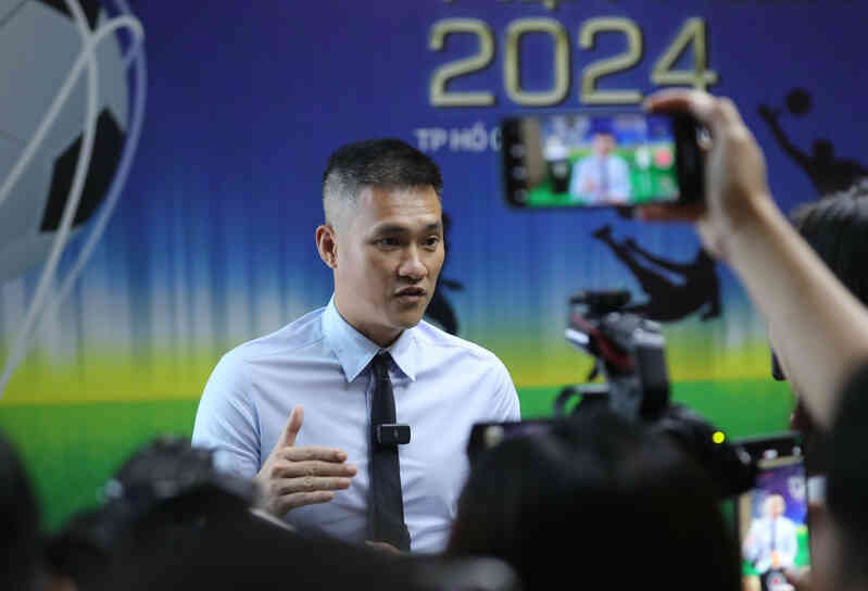 Công Vinh 