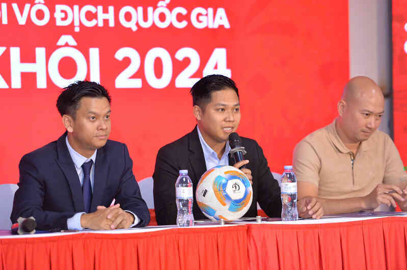 Thanh Nhã, Hoàng Thị Loan dự giải bóng đá 7 người Quốc gia
