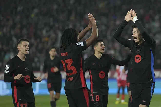 Barca khuynh đảo cả châu Âu, Hansi Flick tiết lộ vũ khí chiến thắng