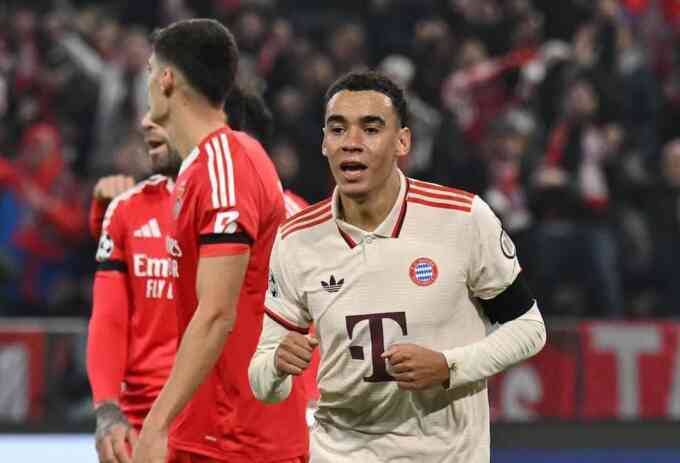 Bayern thắng bốn trận liên tiếp sau cú sốc Barca