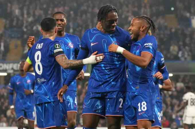 Chelsea thắng 8-0 ở Conference League