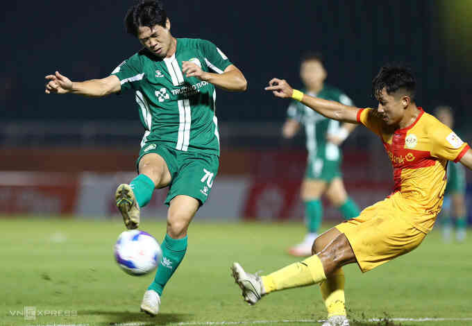Công Phượng im tiếng trong chiến thắng của Bình Phước