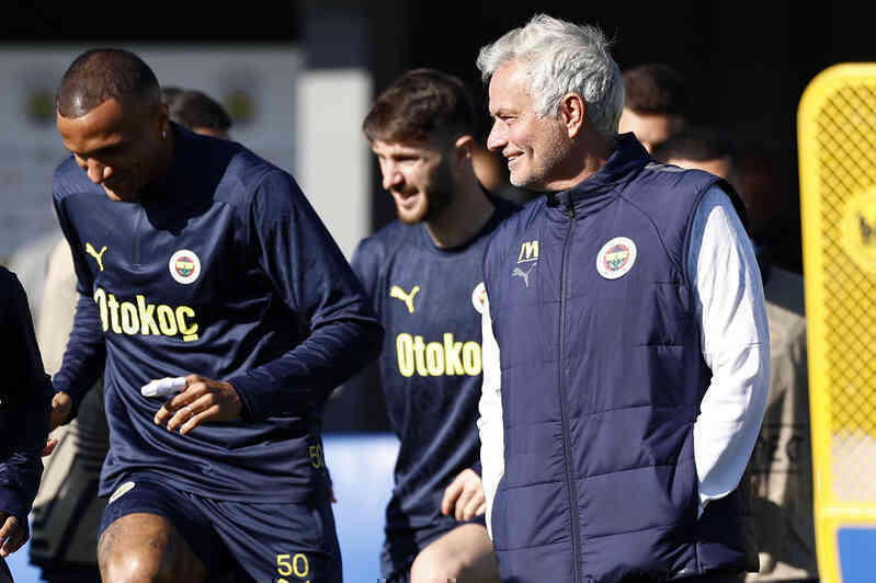 Newcastle tìm cách đưa Mourinho trở lại Anh
