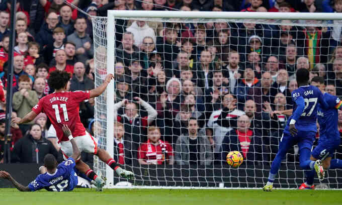 Man Utd vùi dập Everton ở Ngoại hạng Anh