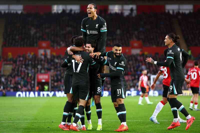 Nhận định Liverpool - Man City: Khúc cua tử thần