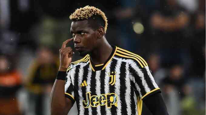 Pogba có thể tập luyện ở Man Utd