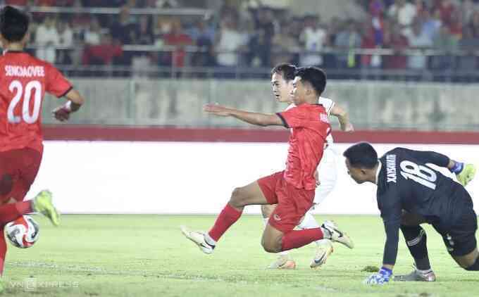 Văn Toàn: ‘Thắng Lào 4-1 là kết quả chấp nhận được’