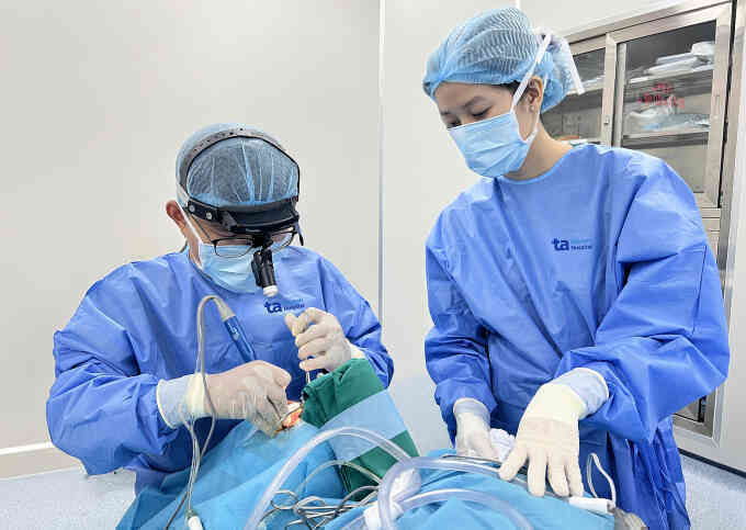Sau cắt amidan có cần kiêng nói?