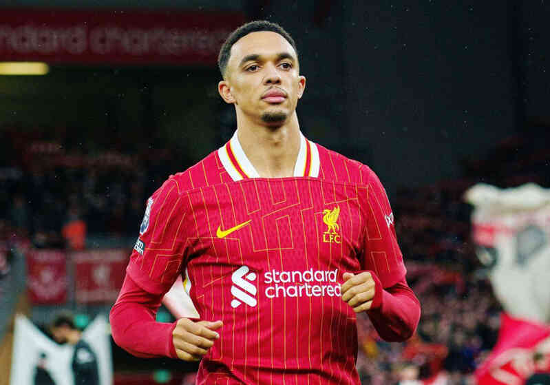 Alexander-Arnold chê đề nghị tăng lương mới nhất của Liverpool