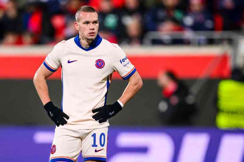 Ngôi sao của Chelsea dương tính chất cấm, nguy cơ bị treo giò dài hạn