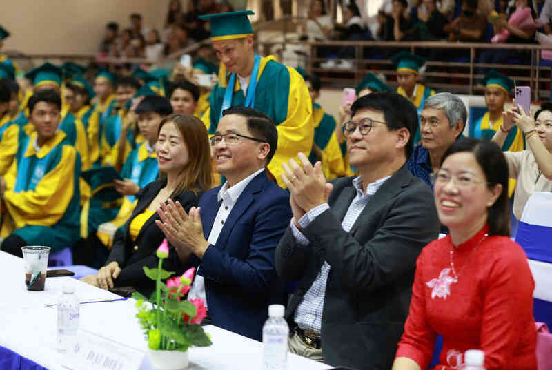 Công Phượng, Xuân Trường, Tuấn Anh tốt nghiệp Đại học loại giỏi