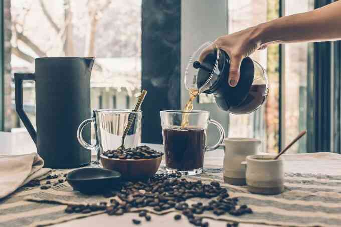 Huyết áp cao có nên uống cà phê?