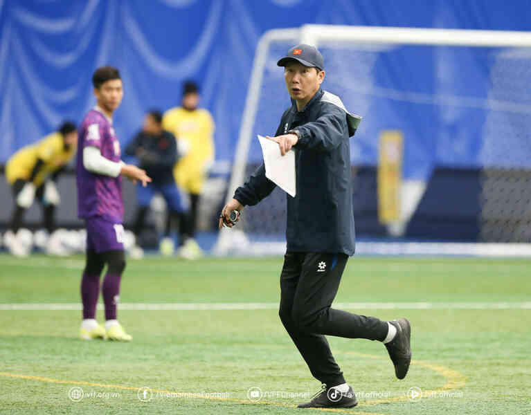 HLV Kim Sang Sik: Hãy tin tưởng tuyển Việt Nam ở ASEAN Cup 2024