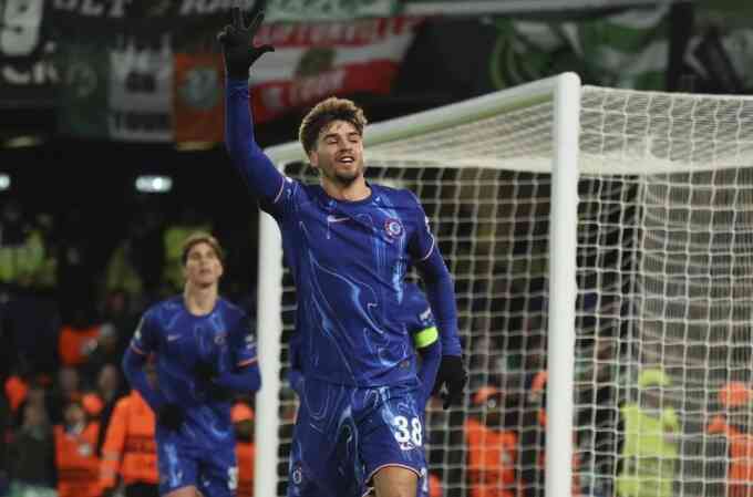 Chelsea toàn thắng vòng bảng Cup C3 châu Âu