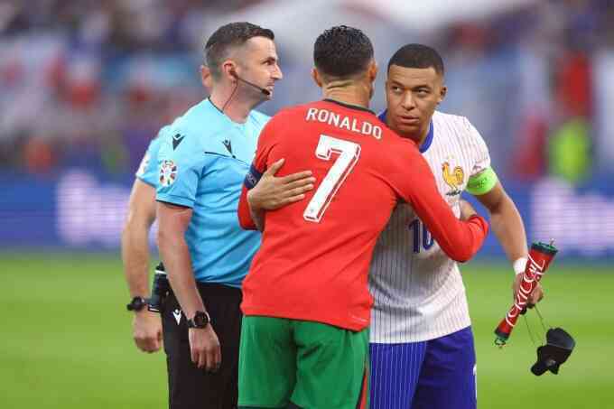 Mbappe vẫn mơ làm đồng đội của Ronaldo