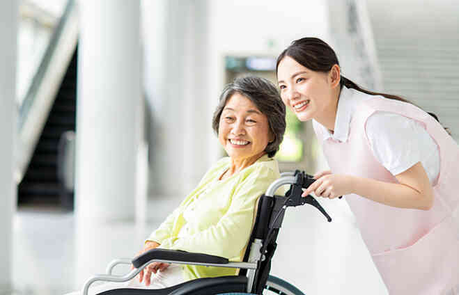 Nhật Bản tuyển điều dưỡng Đông Nam Á ứng phó già hóa dân số