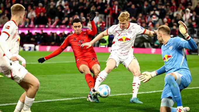Bayern thắng đậm trước khi nghỉ giữa mùa