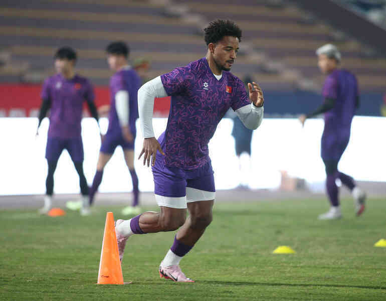 Chuyên gia dự đoán Xuân Son ghi bàn, tuyển Việt Nam thắng 2-0