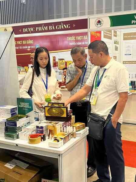 Vườn Sâm - Kết nối tình thân bằng món quà sức khỏe ý nghĩa