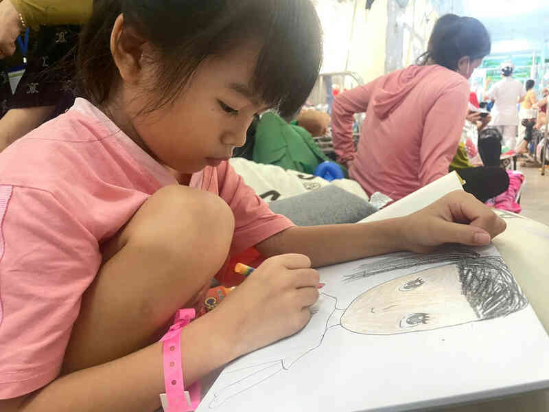 Điều ước nhói lòng của bé gái 2 lần mắc bệnh ung thư