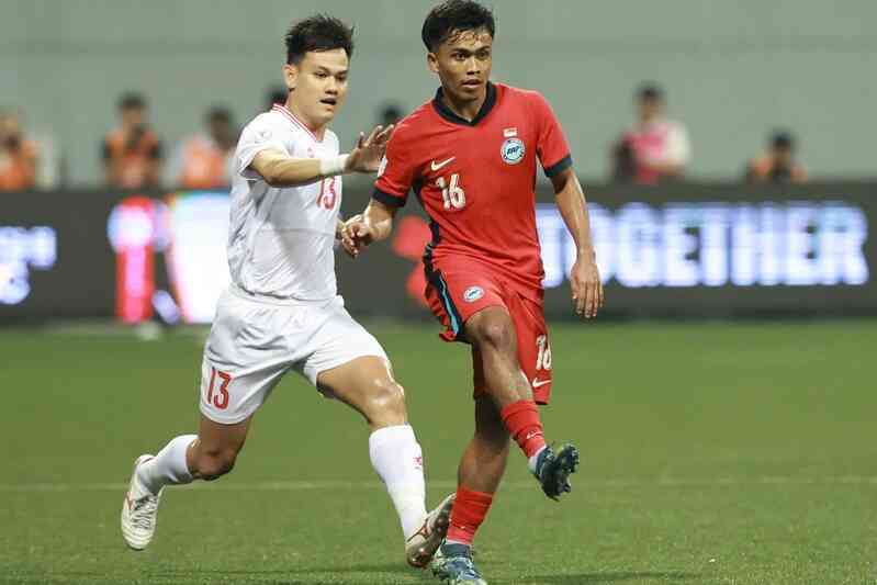 CĐV Singapore phản ứng khi đội nhà thất bại trước tuyển Việt Nam