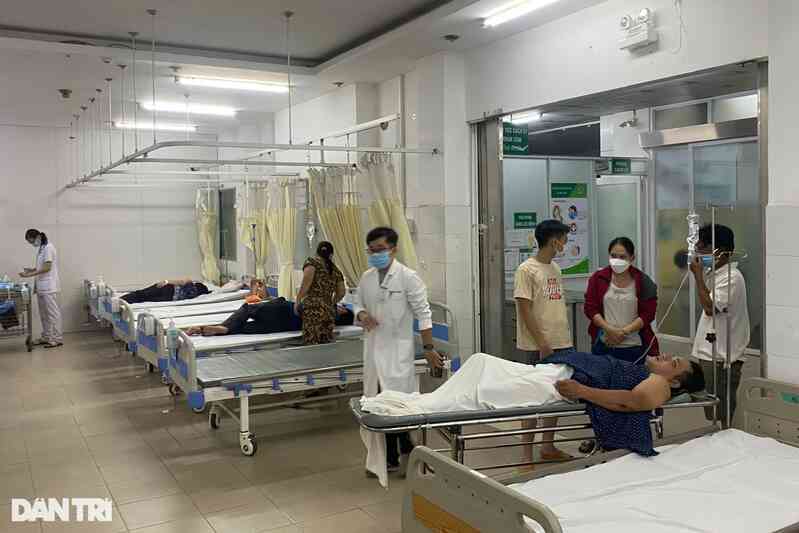 Chung cư ở TP Thủ Đức xảy ra cháy: 6 người lớn, 2 trẻ nhỏ vào viện cấp cứu