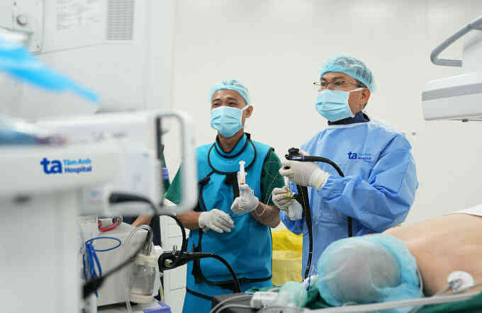 Một năm đặt 4 stent thêm cơ hội sống cho người ung thư