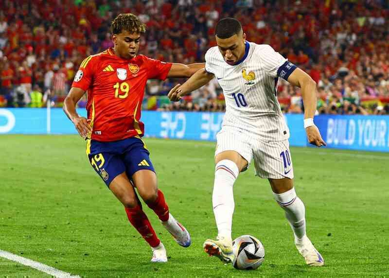 Giá trị tăng chóng mặt, Lamine Yamal vượt mặt Kylian Mbappe
