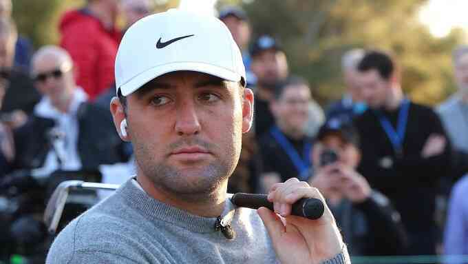 Golfer số một thế giới phải phẫu thuật vì tai nạn hy hữu