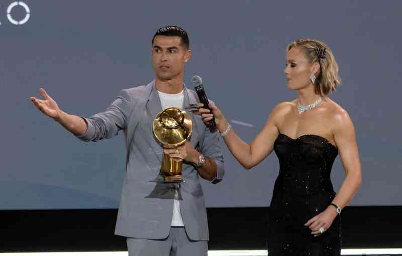 Ronaldo ủng hộ Amorim, ví Man Utd như "bể cá bị bệnh"