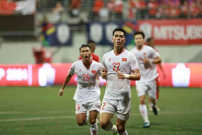 Thái Lan bế tắc, Tiến Linh - Xuân Son áp sát ngôi Vua phá lưới AFF Cup