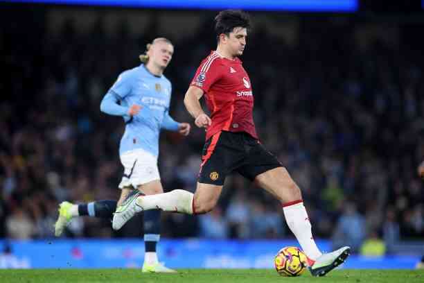 HLV Ruben Amorim: "Maguire là tấm gương sáng của Man Utd"