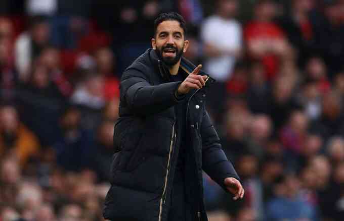 Amorim không thích được CĐV Man Utd hô tên