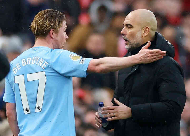 Rộ tin Pep Guardiola bất hòa với De Bruyne, Man City dậy sóng