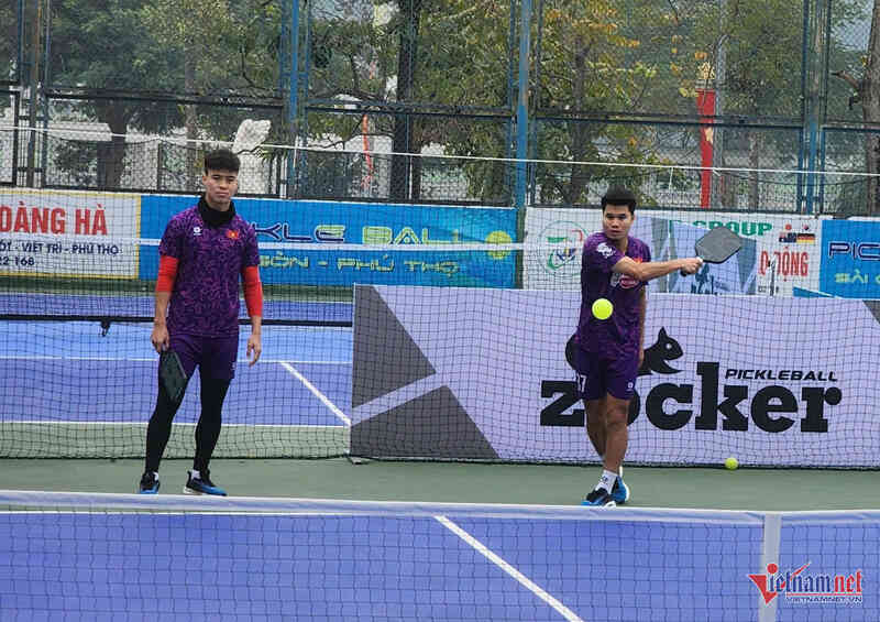 Chờ đối thủ ở chung kết ASEAN Cup, tuyển Việt Nam chơi... pickleball