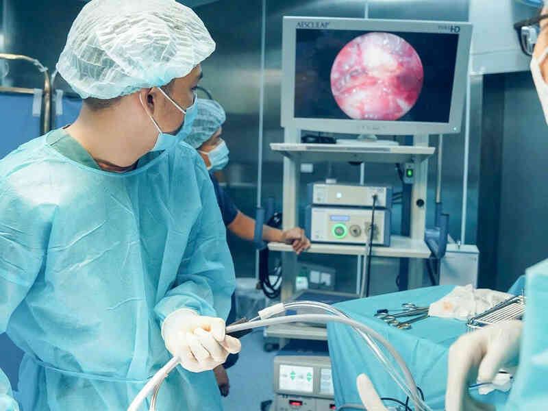 Ưu điểm khi thực hiện nâng ngực đường nách bằng máy nội soi
