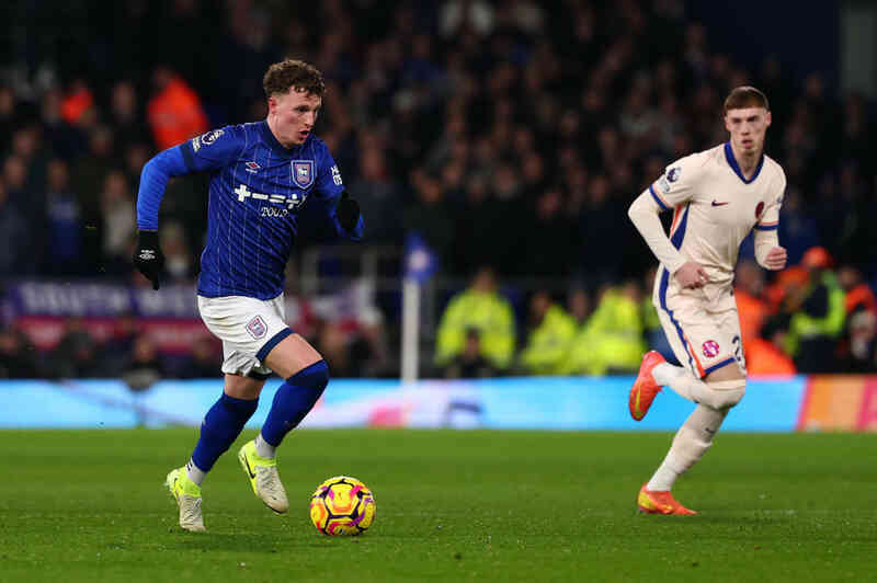 Chelsea thua sốc trên sân Ipswich