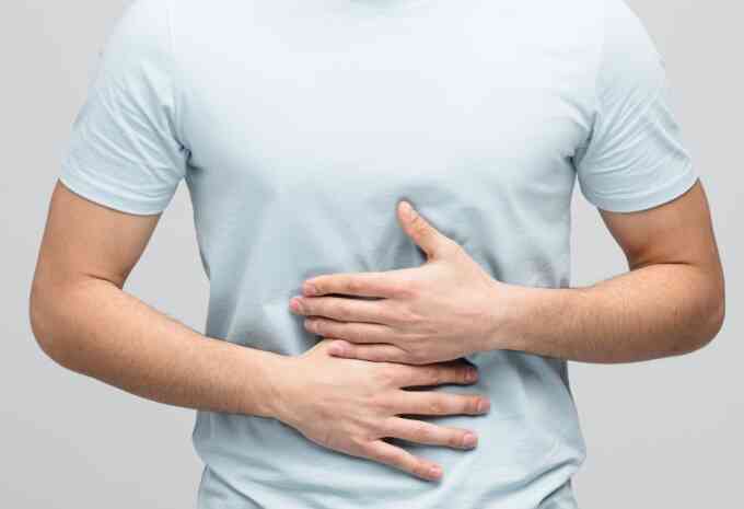Đau bụng từng cơn cảnh báo nguy cơ ung thư
