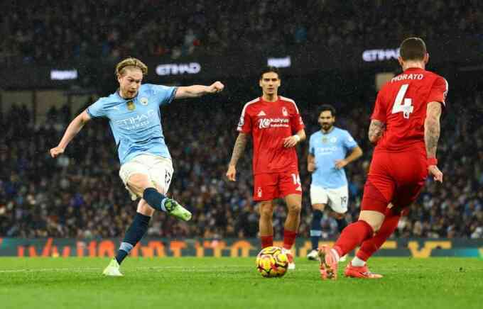 Man City cắt mạch thua ở Ngoại hạng Anh